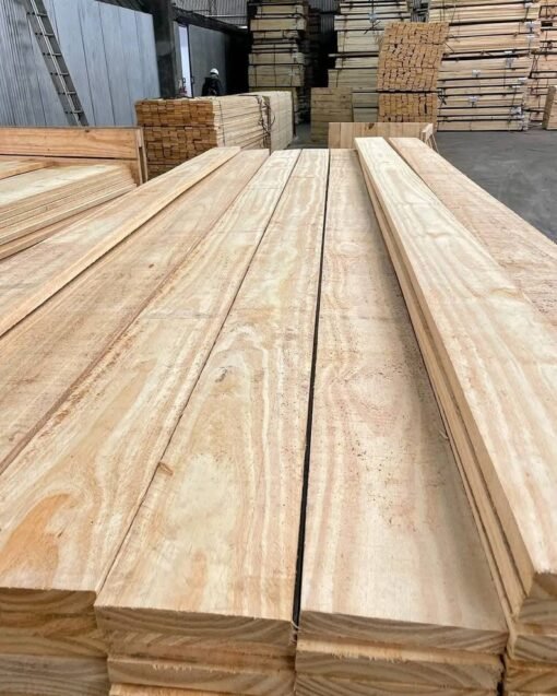 Premium Sawn Pine Wood
